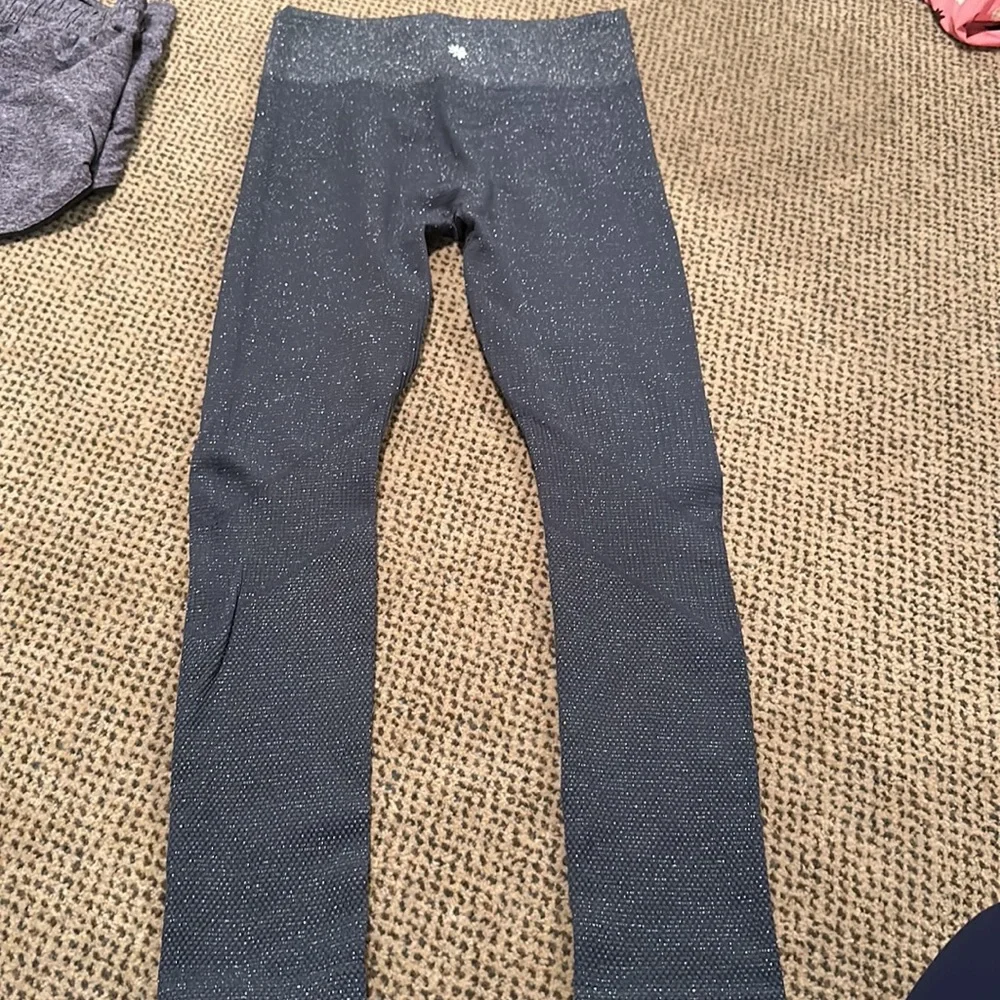 Athleta sparkly shimmer leggings